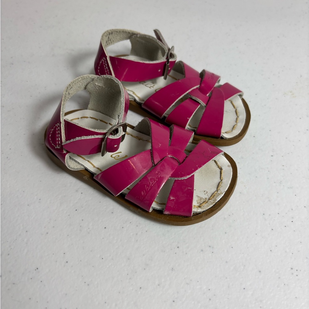Salt Water Sandals Original Style in Shiny Fuchsia Child Size 4